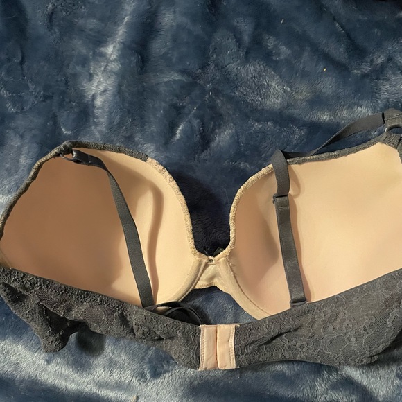 Victoria Secret Lined Demi Bra - Picture 2 of 3